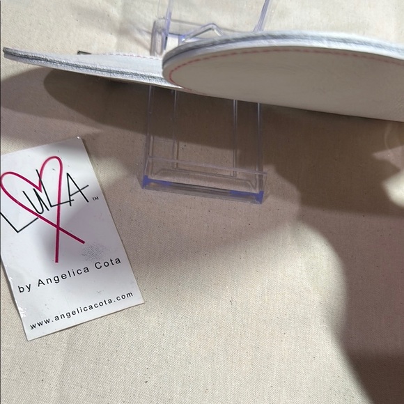 LuLA by Angelica Cota I HEART LuLA White Italian Lamb Leather Heart Clutch NWT - Picture 4 of 9